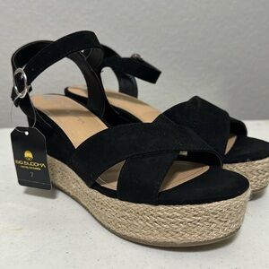 Big Buddha Women’s Wedge Shoes Size 7